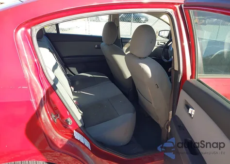 2011 Nissan Sentra 2.0S z USA, uszkodzony, nr VIN 3N1AB6APXBL675148